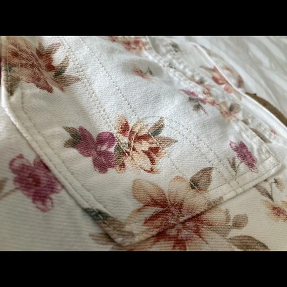 American Eagle Floral High Waist Denim Jean Shorts - Picture 4 of 6